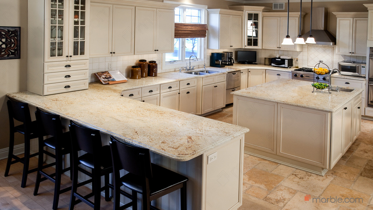 Colonial Gold Granite Large Kitchen With Island | Marble.com