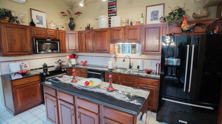 How To Clean Quartz Countertops In Kitchens