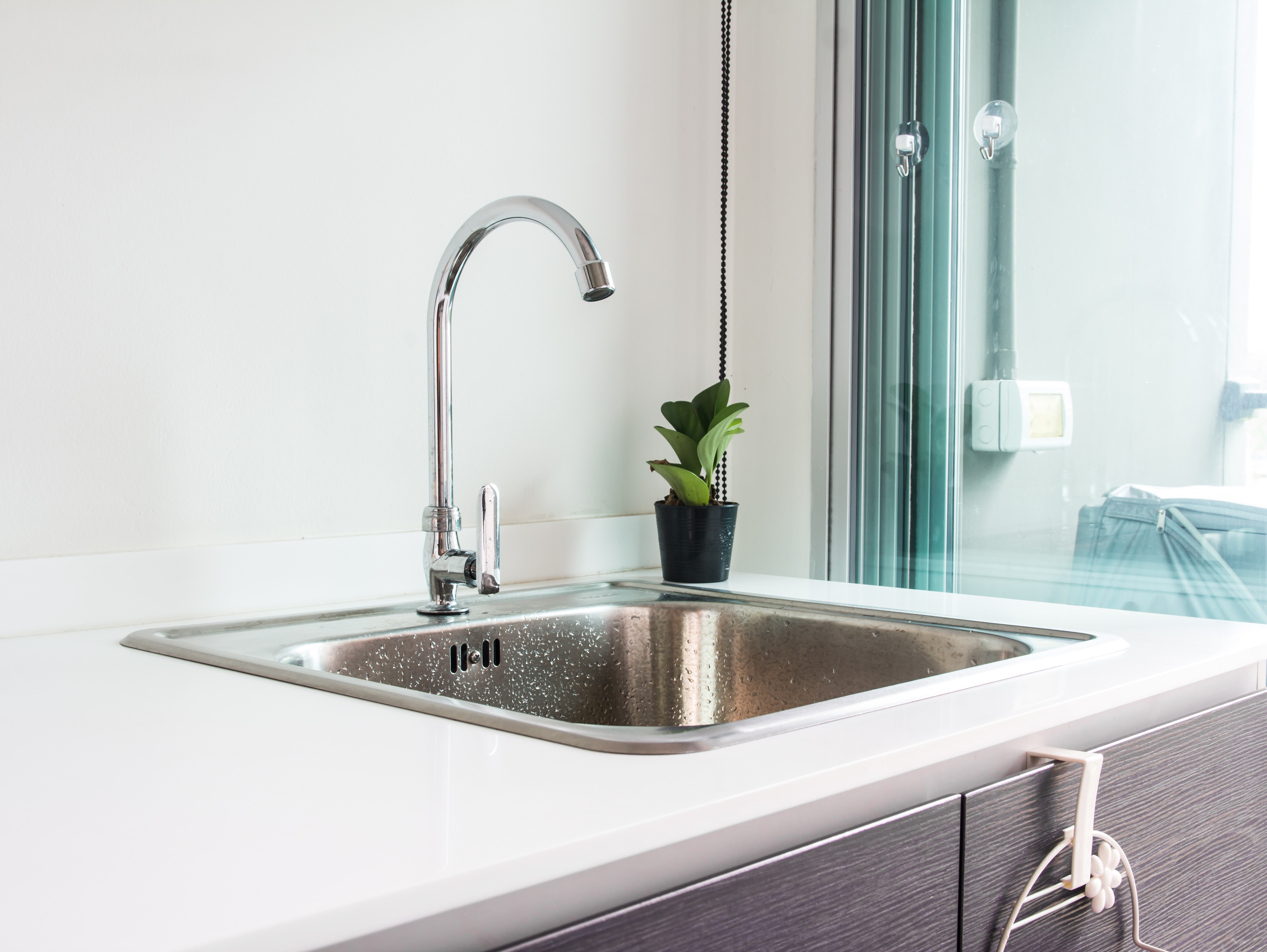 overmount kitchen sink on quartz