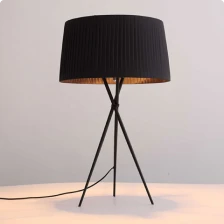 BLACK CARBON STEEL TABLE LAMP