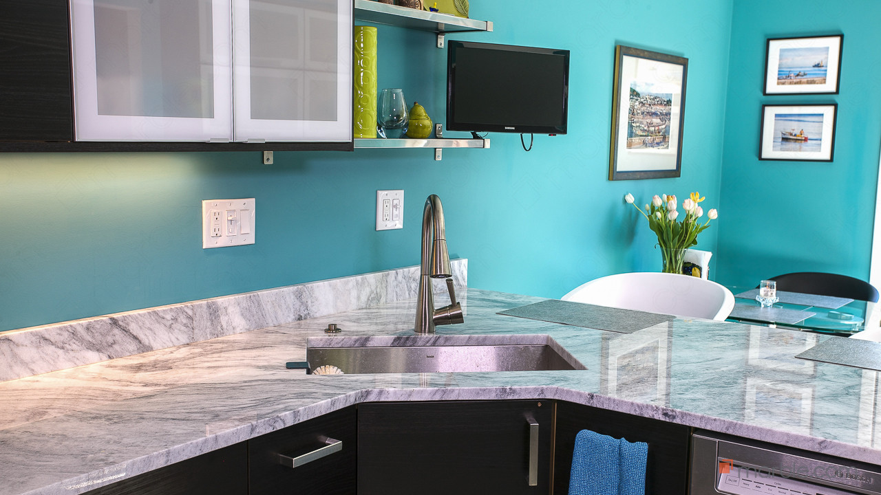 Classic White Quartzite Countertop In A Stunning Modern Kitchen | Marble.com