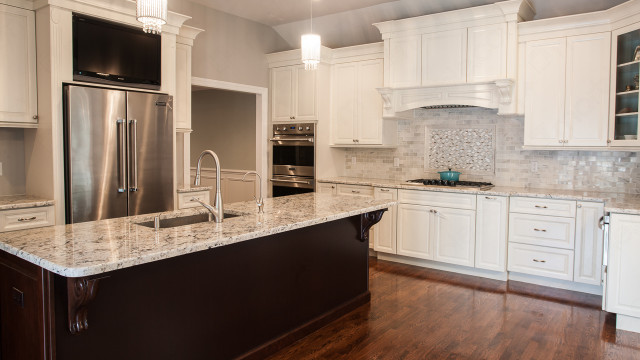 Savannah Gold Granite Kitchen Countertops | Marble.com