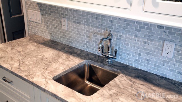 Super White Quartzite Kitchen