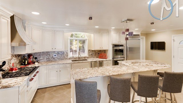 Bianco Antico Chic Granite Countertops