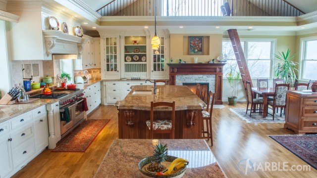 Madura Gold Kitchen Granite Countertops with Oak Cabinets