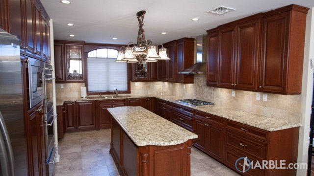 Santa Cecilia Granite Kitchen with Cherry Wood Cabinets